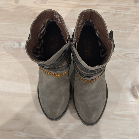 Grey bootie - Picture 8 of 8